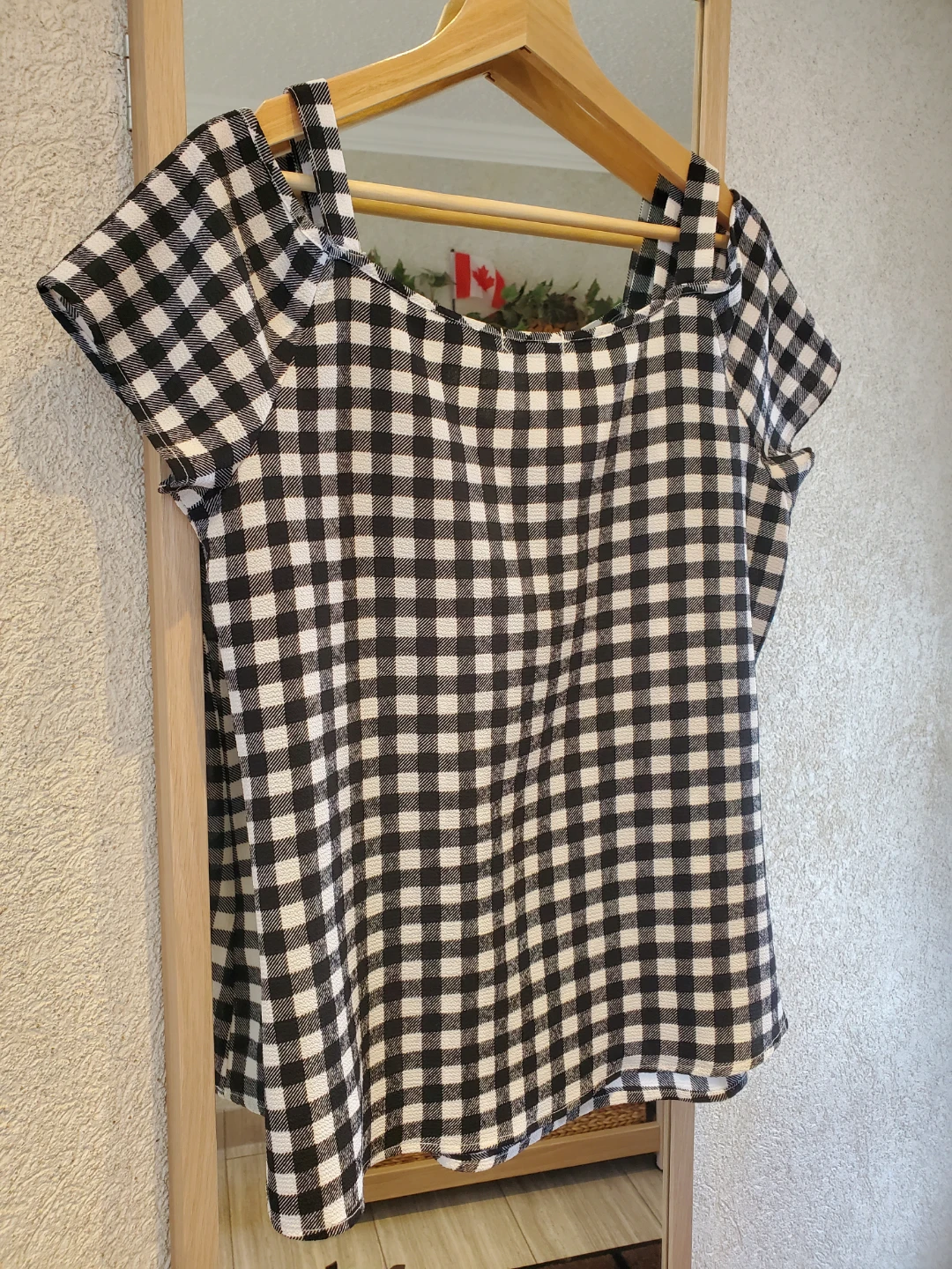 Ricki's Black and White Gingham Top - Size 6 - photo 4
