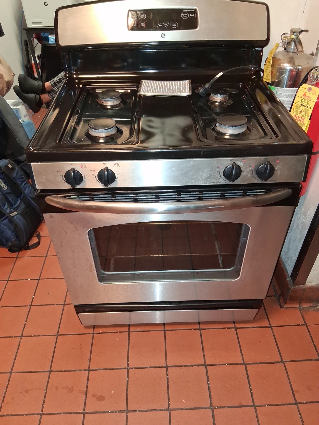Venta de cosas 5521w Belmont av todo tiene diferentes precios - photo 3