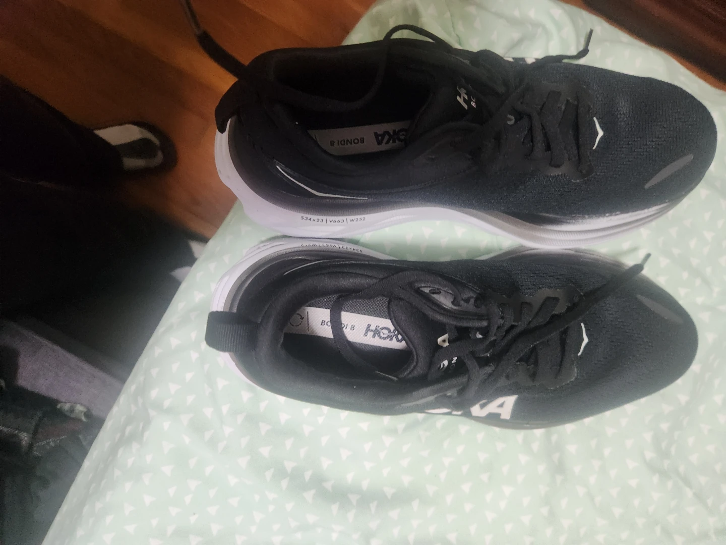 Hoka Bondi 8 Running Shoes. Size 7.5 - photo 2