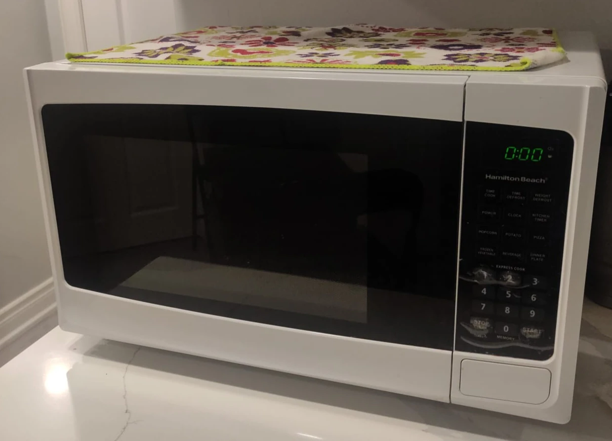 Hamilton Beach White Microwave