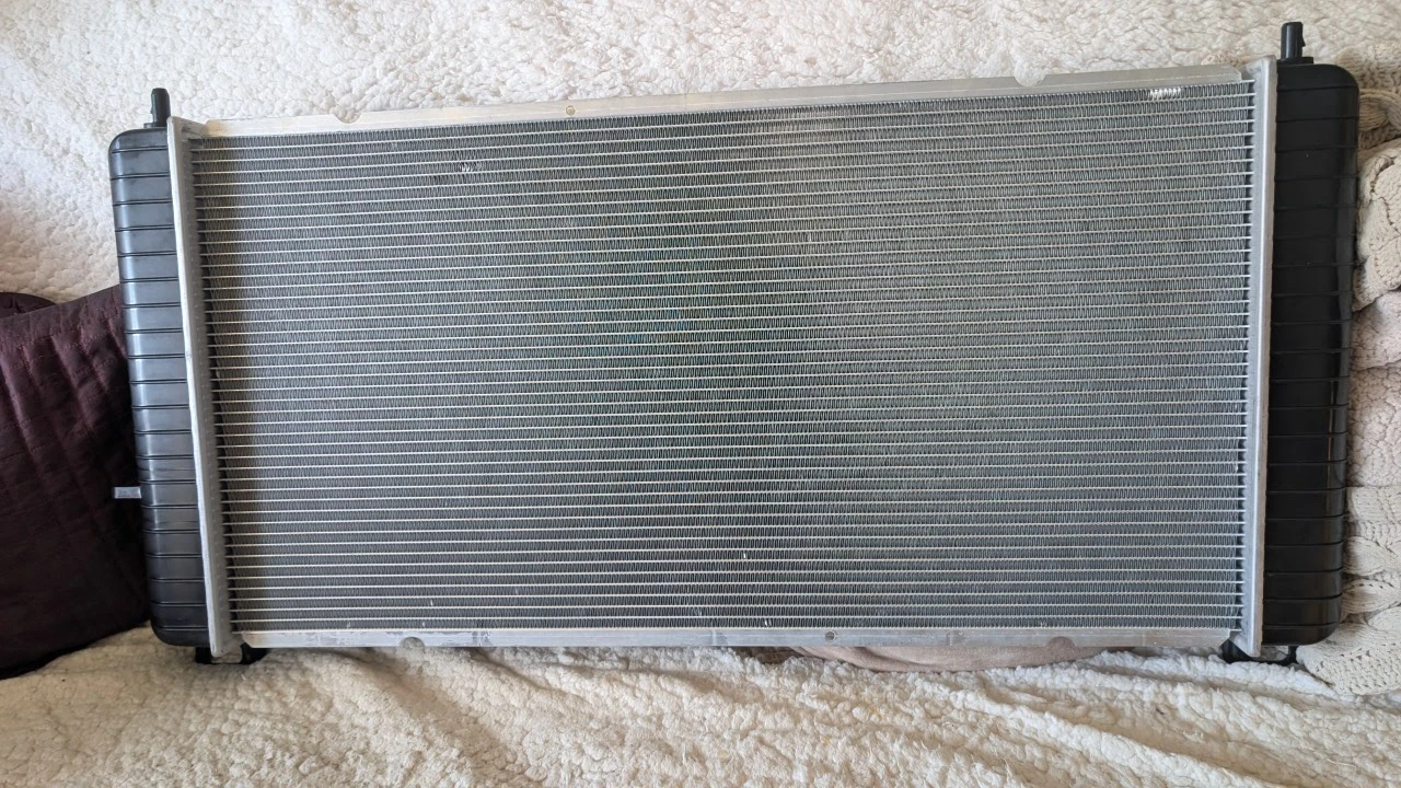 2370 Radiator For Chevy Silverado And several others
