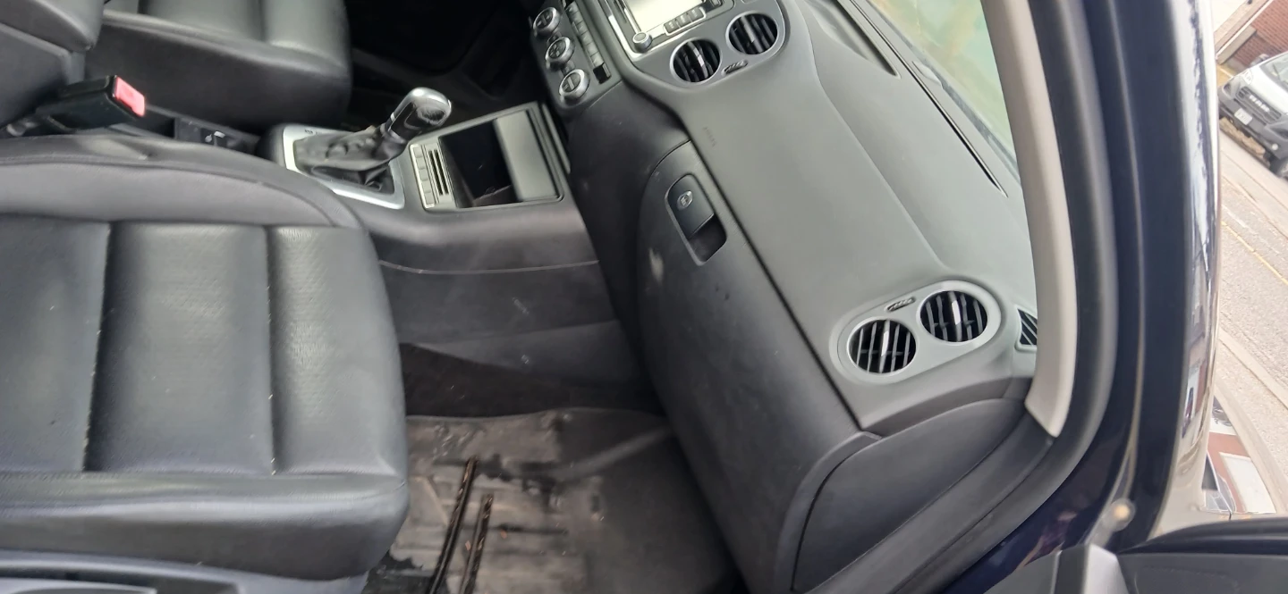 Volkswagen Tiguan - photo 4
