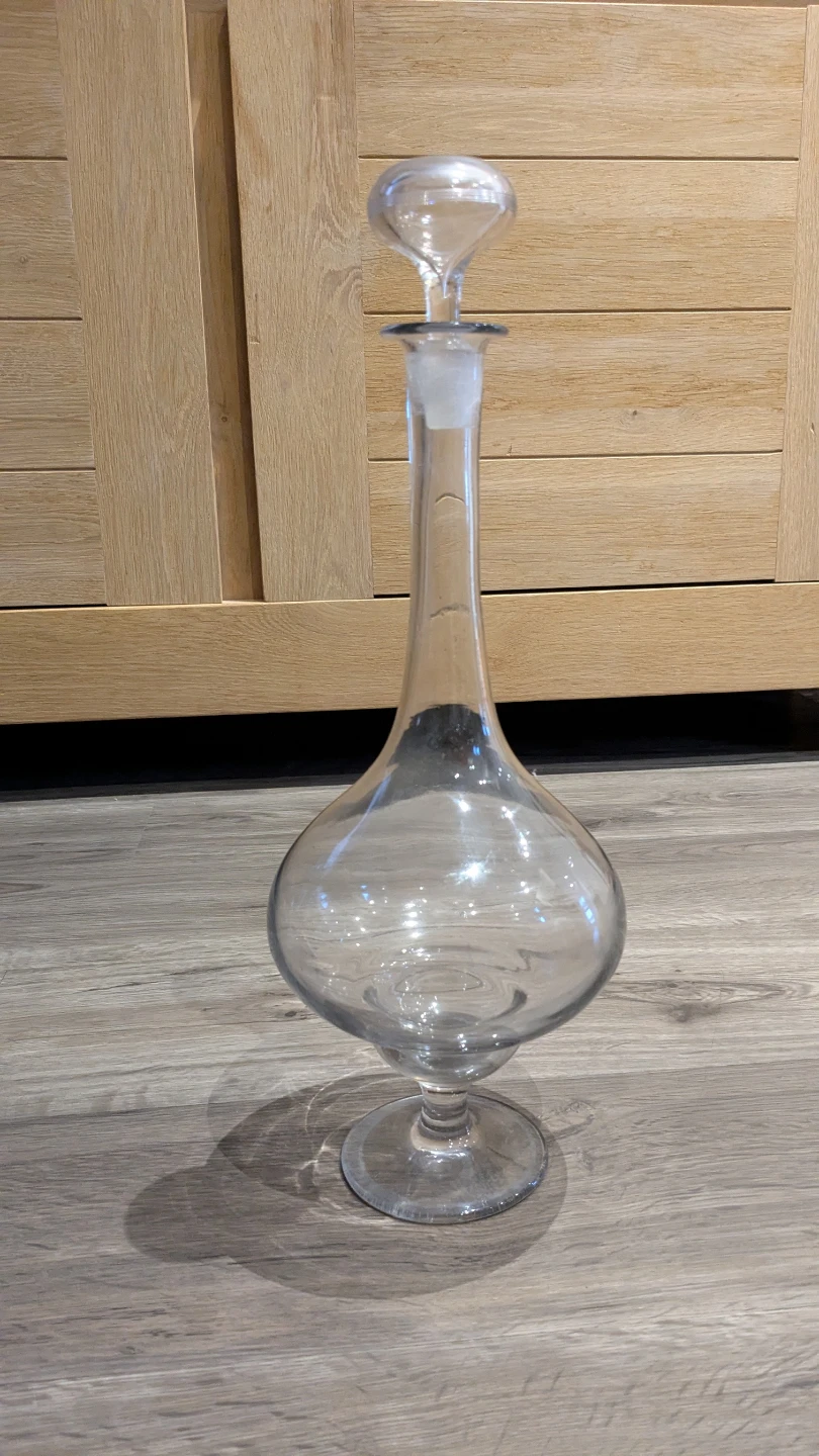 Crystal decanter