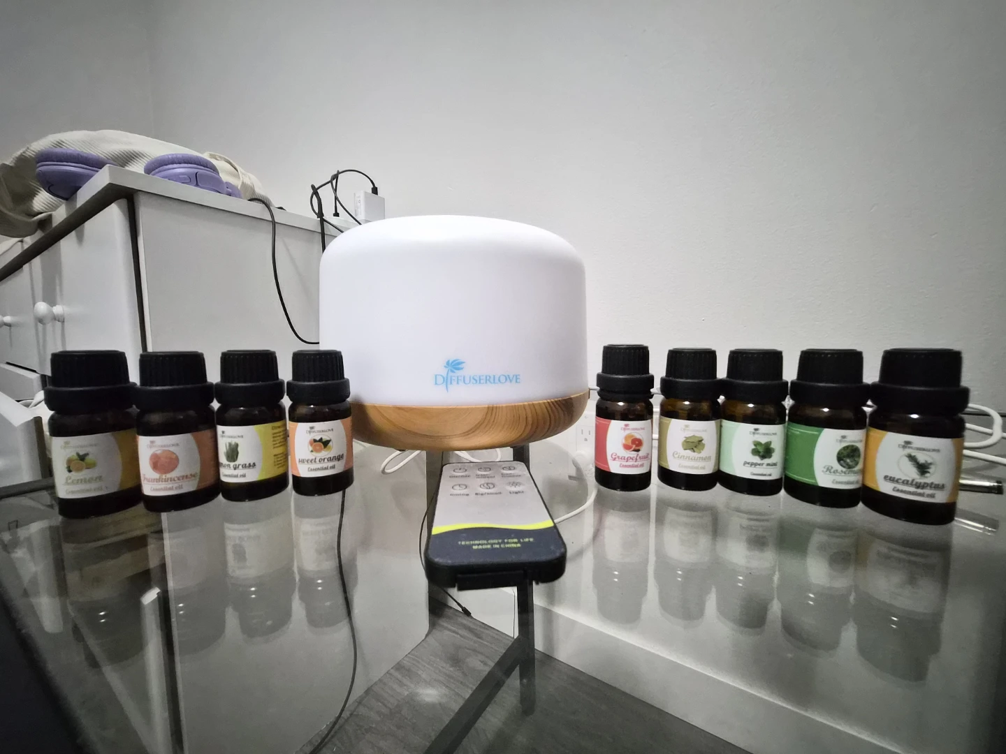 DiffuserLove Essential Oil Set with Diffuser and Remote
