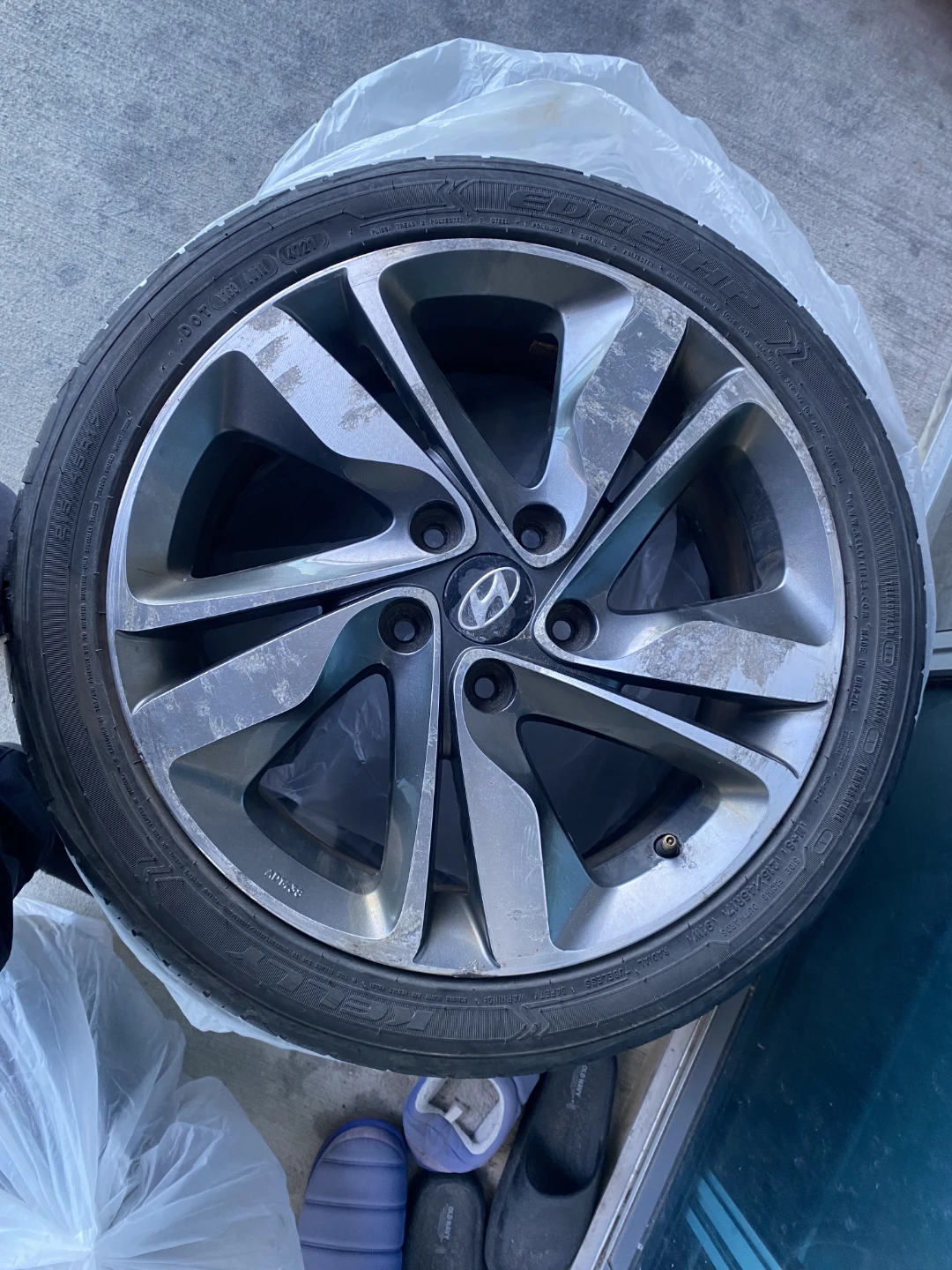 5x114.3 Hyundai Sonata rims with all season tires - photo 2