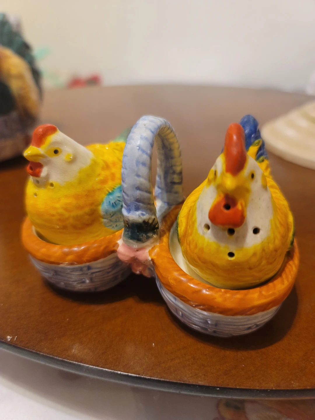 Ceramic Chicken Salt and Pepper Shaker Set with Basket