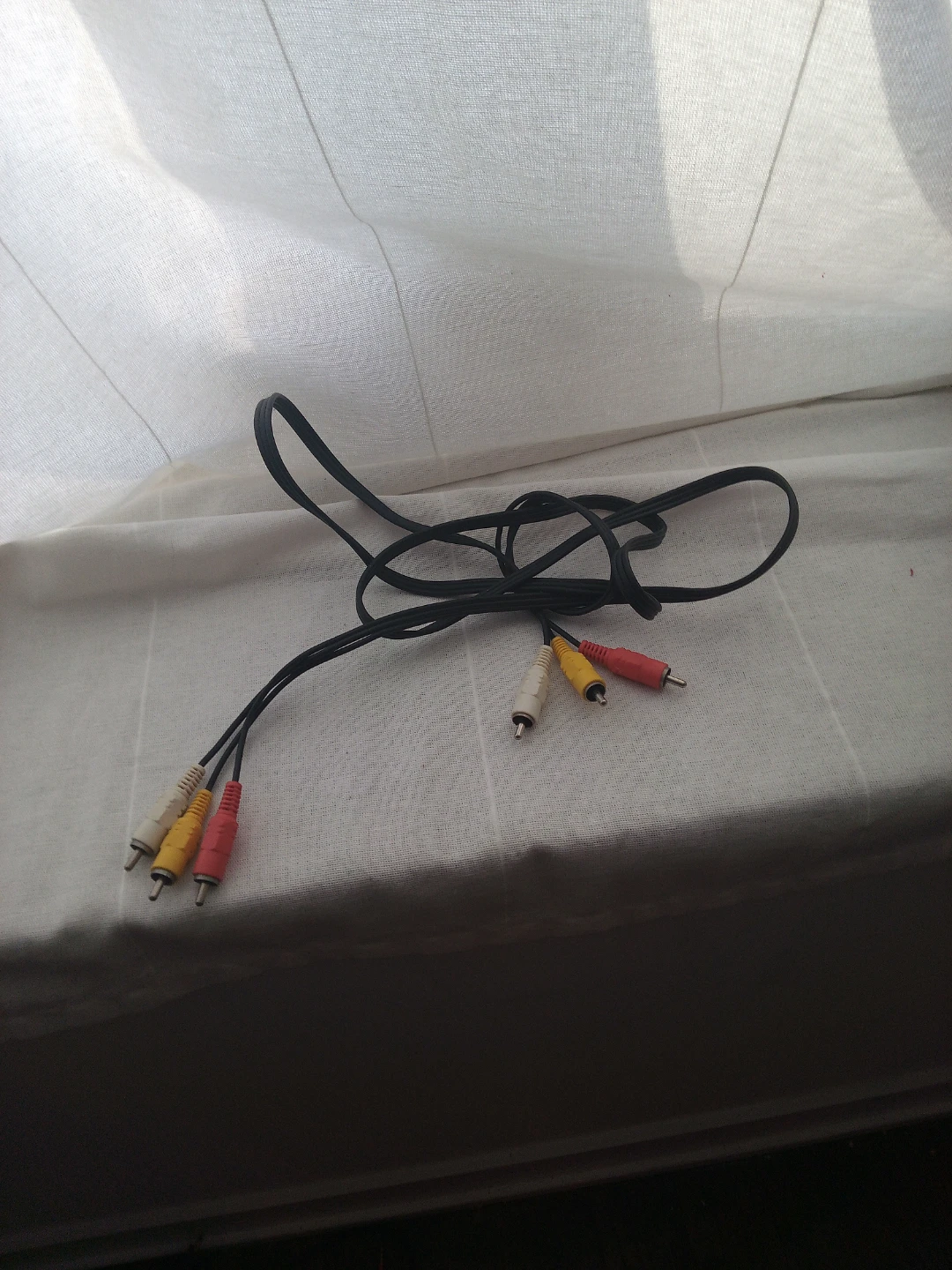 Sony DVD Player with Remote and RCA Cables - photo 4