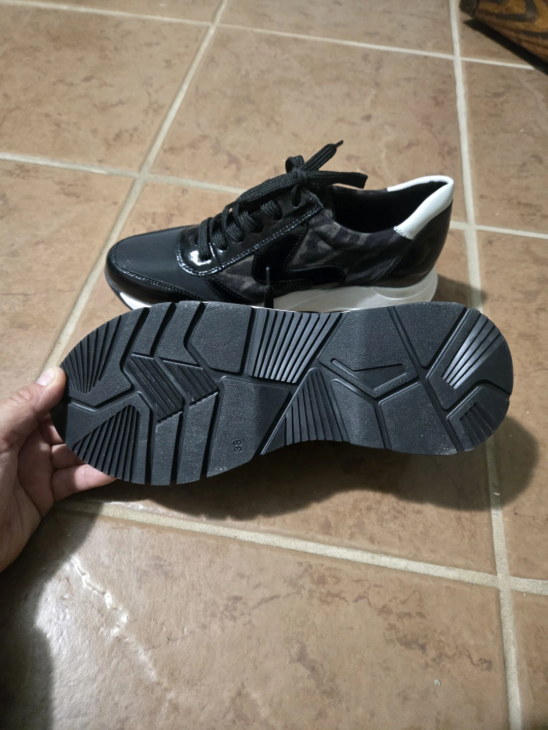 Black & White Fashion Sneakers with Zipper Detail - photo 2