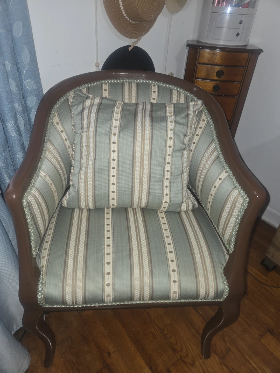Striped Accent Armchair with Pillow set 2 - photo 3