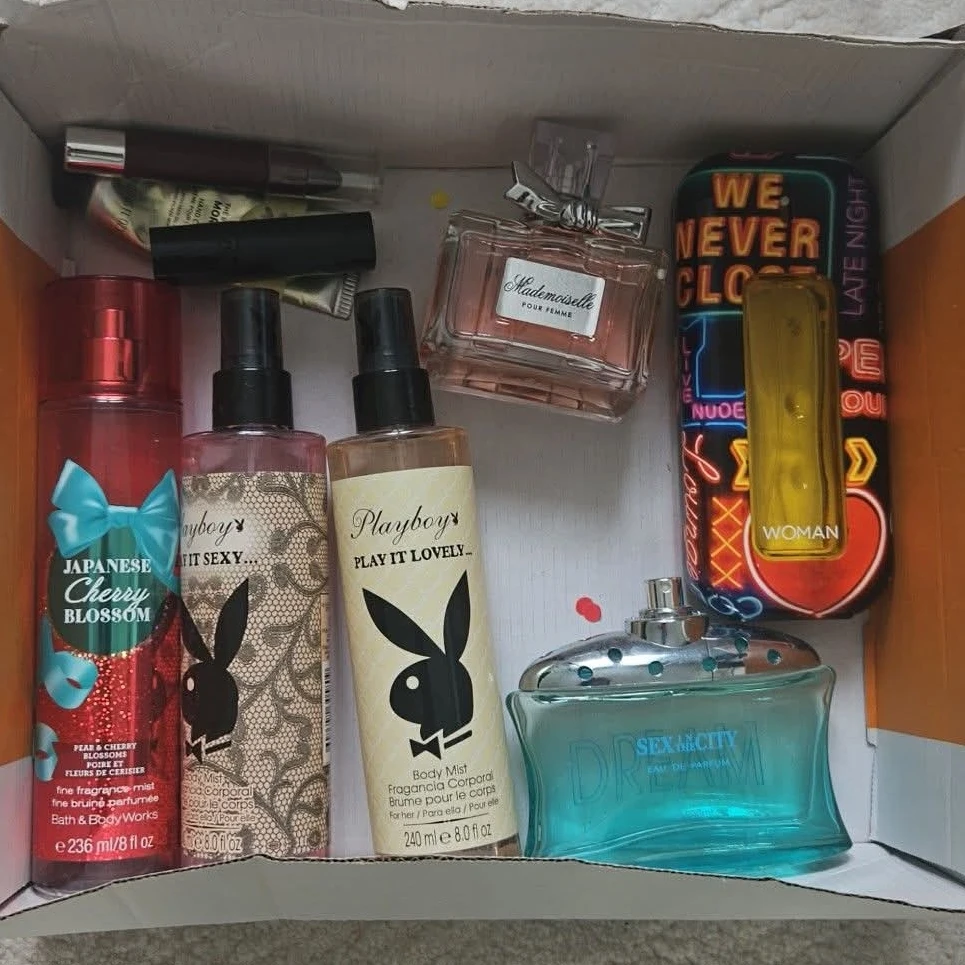 Assorted Women's Fragrance Lot