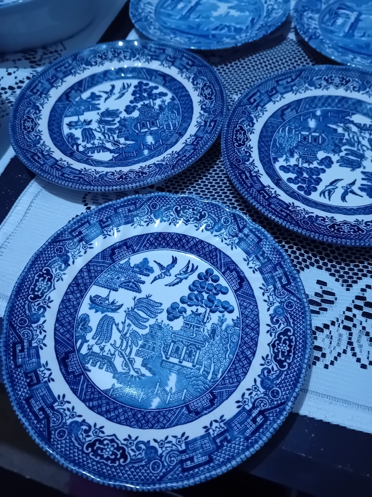 Spode Italian Blue and White Serving Dish and Plates - photo 3