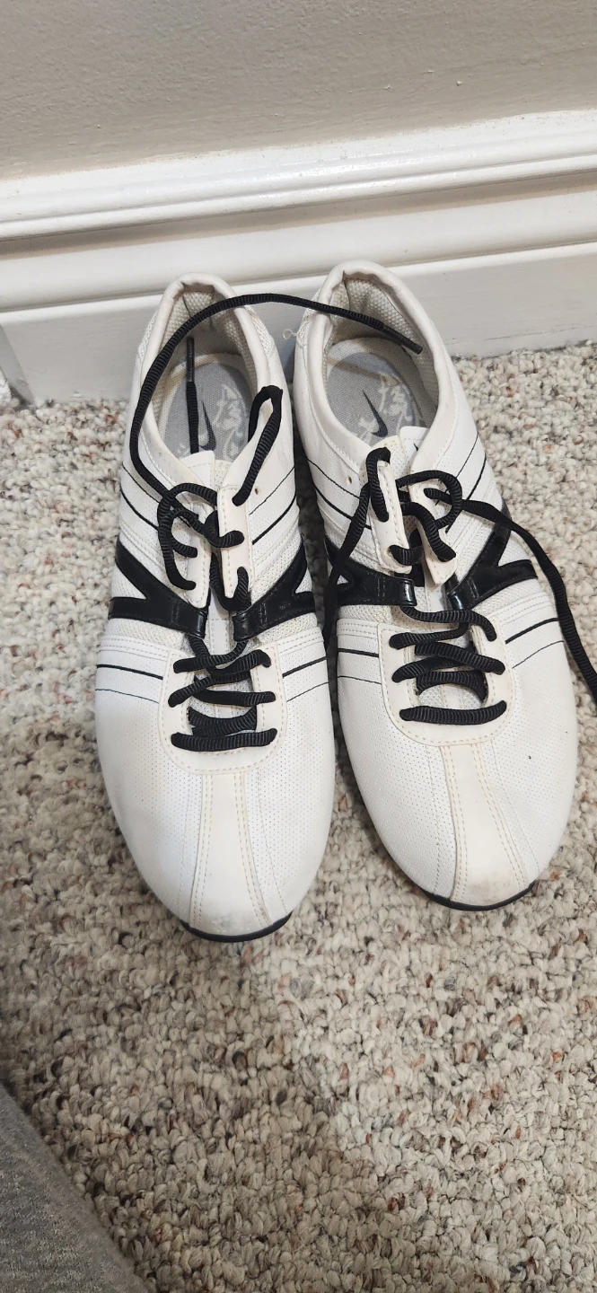 Nike White & Black Athletic Shoes - photo 4