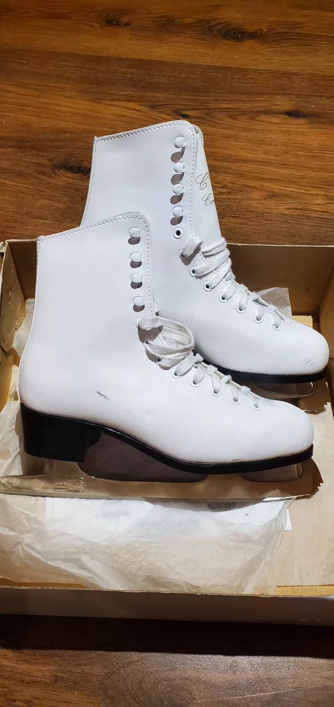 CCM Figure Skates Size 7