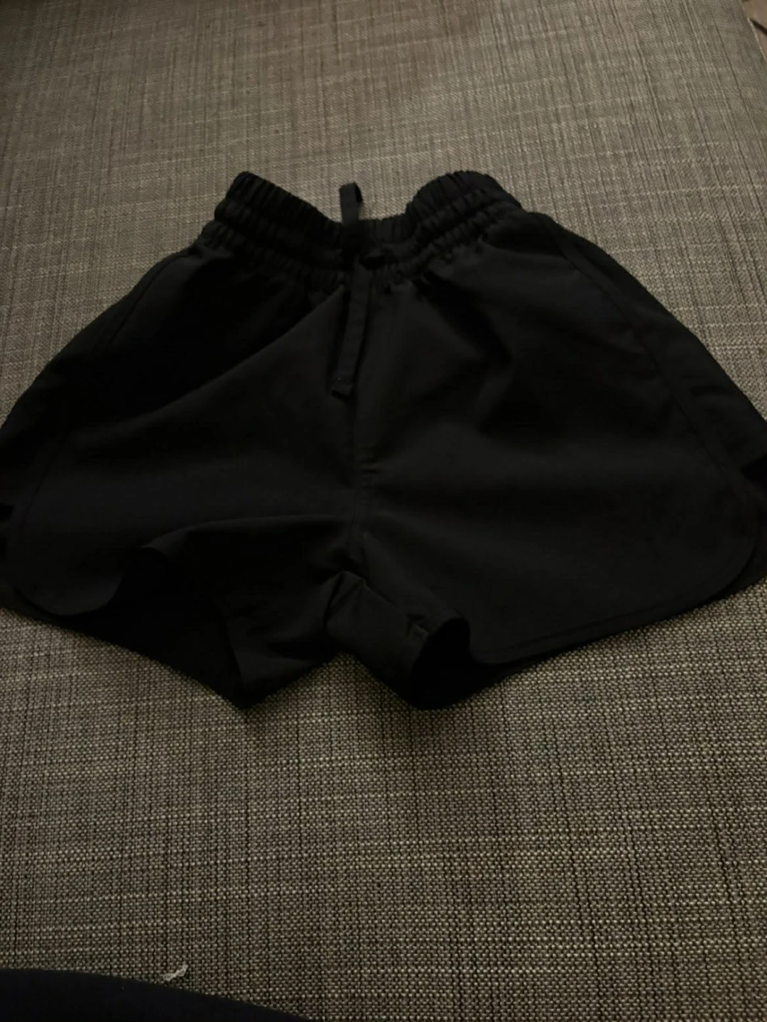 Girls size small - photo 2