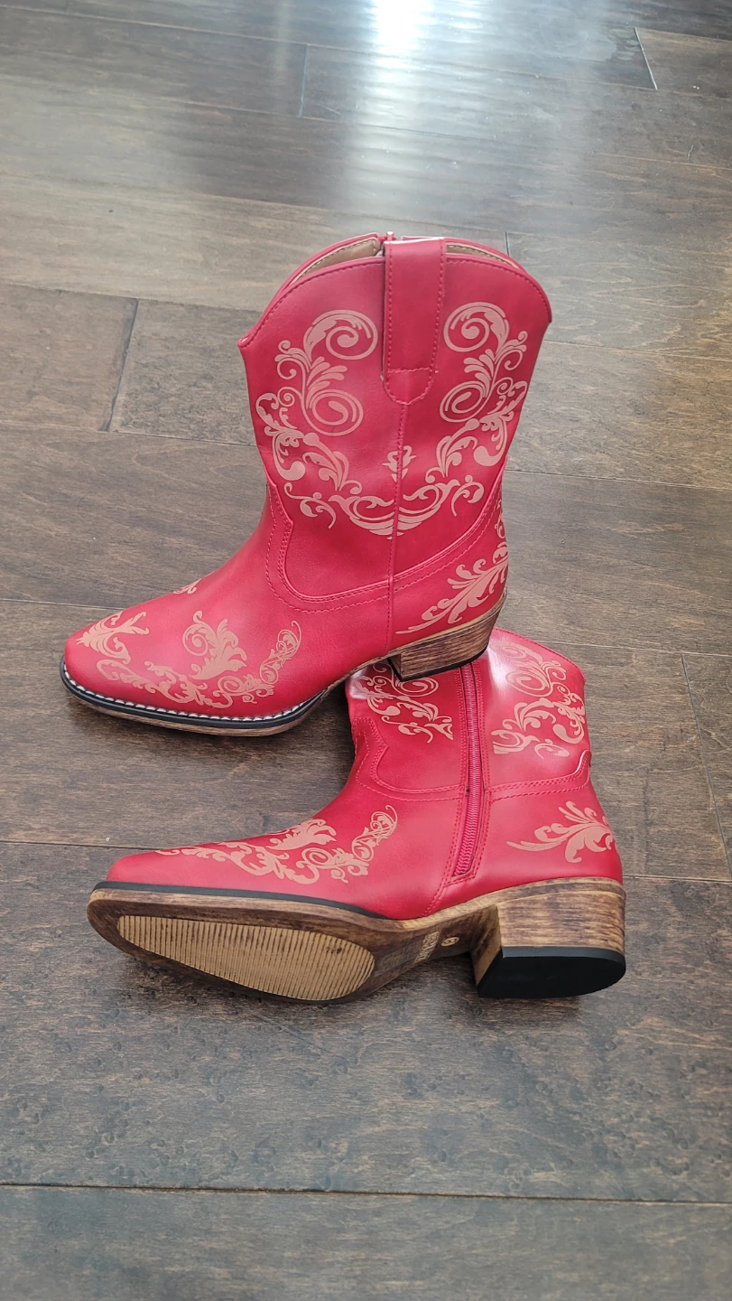 Red Cowboy Boots with Scroll Design (size 8) - photo 3