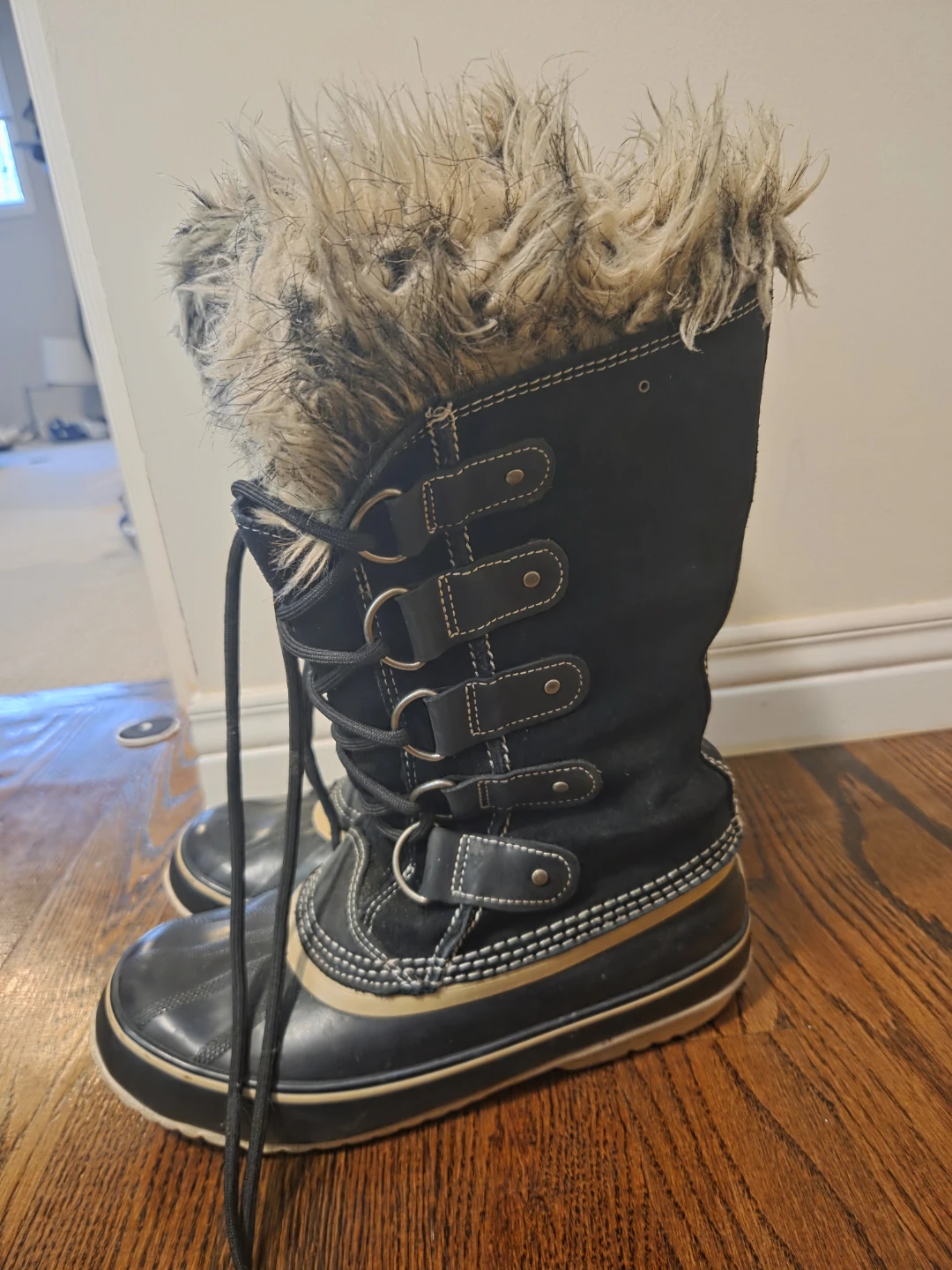 Sorel Black Winter Boots with Fur Trim - photo 2