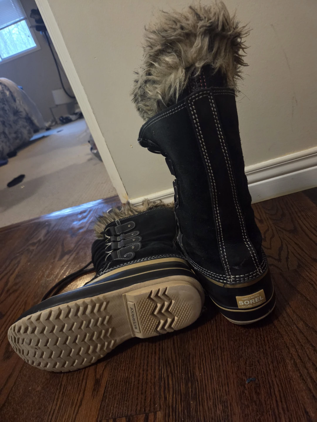 Sorel Black Winter Boots with Fur Trim - photo 3