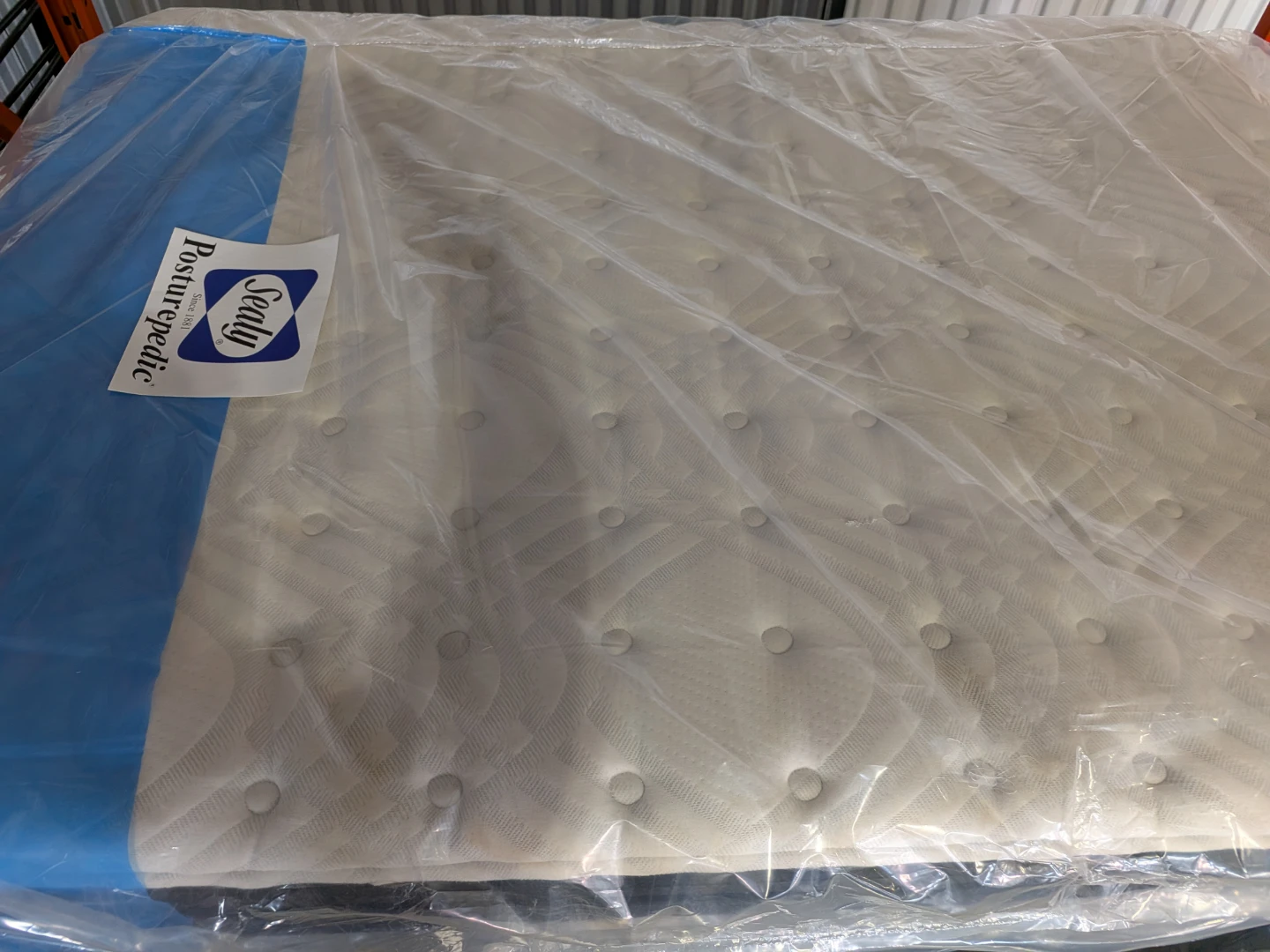 Sealy Posturepedic Mattress - photo 5