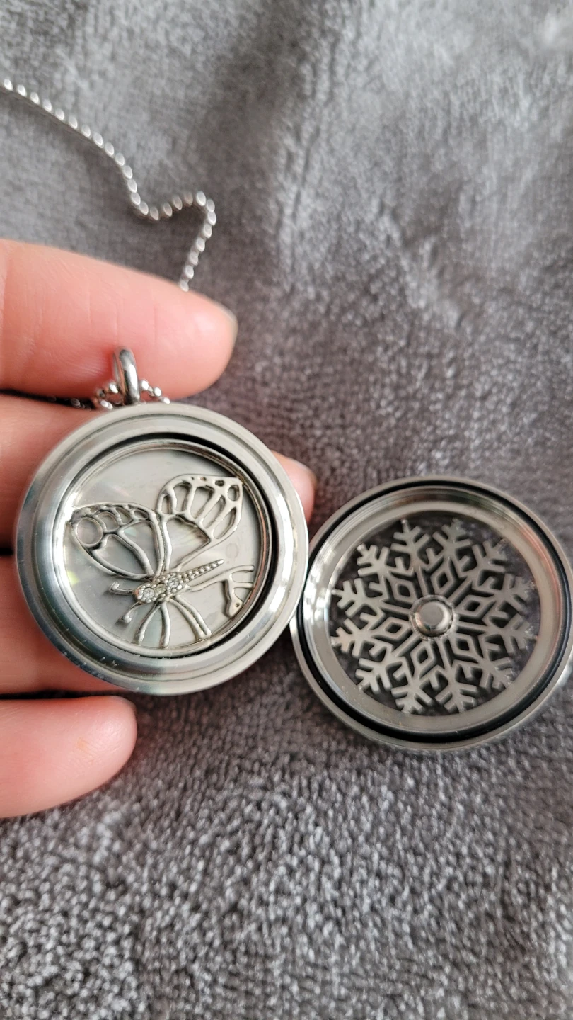 Origami Owl Silver Snowflake Locket Necklace - photo 4