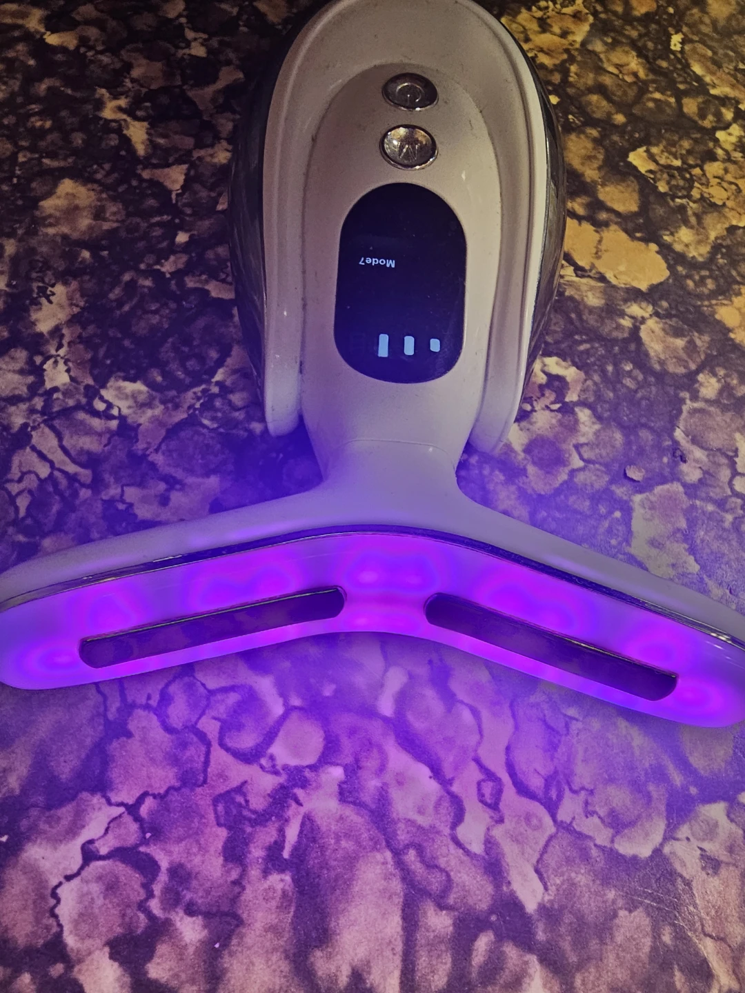 Led light massager with vibration - photo 2