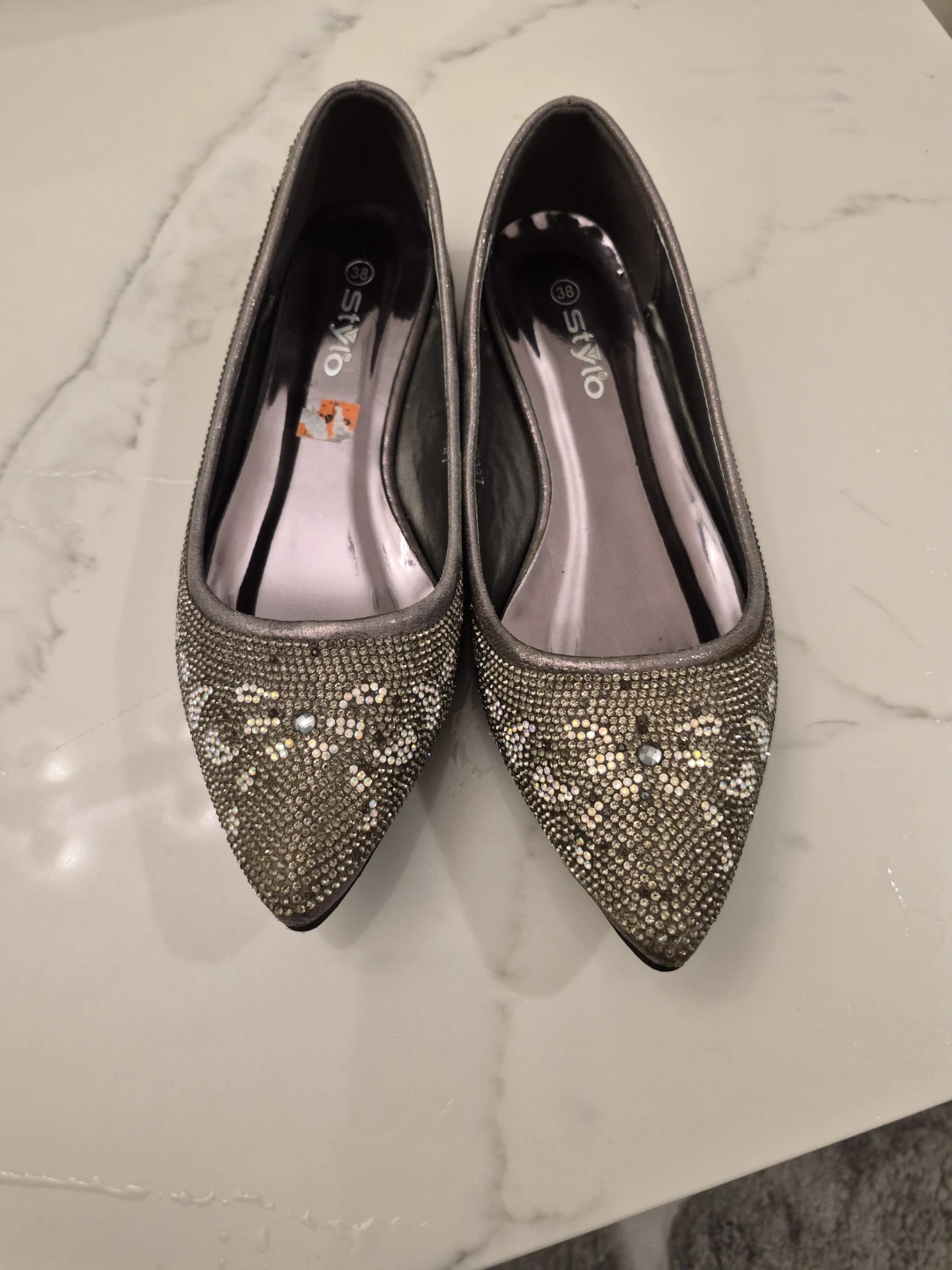 Stylo Women's Embellished Pointed Toe Flats Size 38 - photo 5