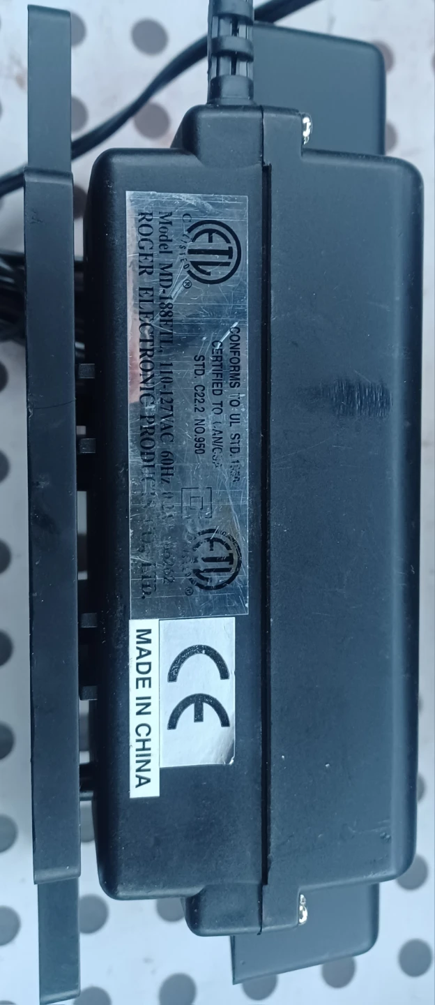Counterfeit money detector - photo 3