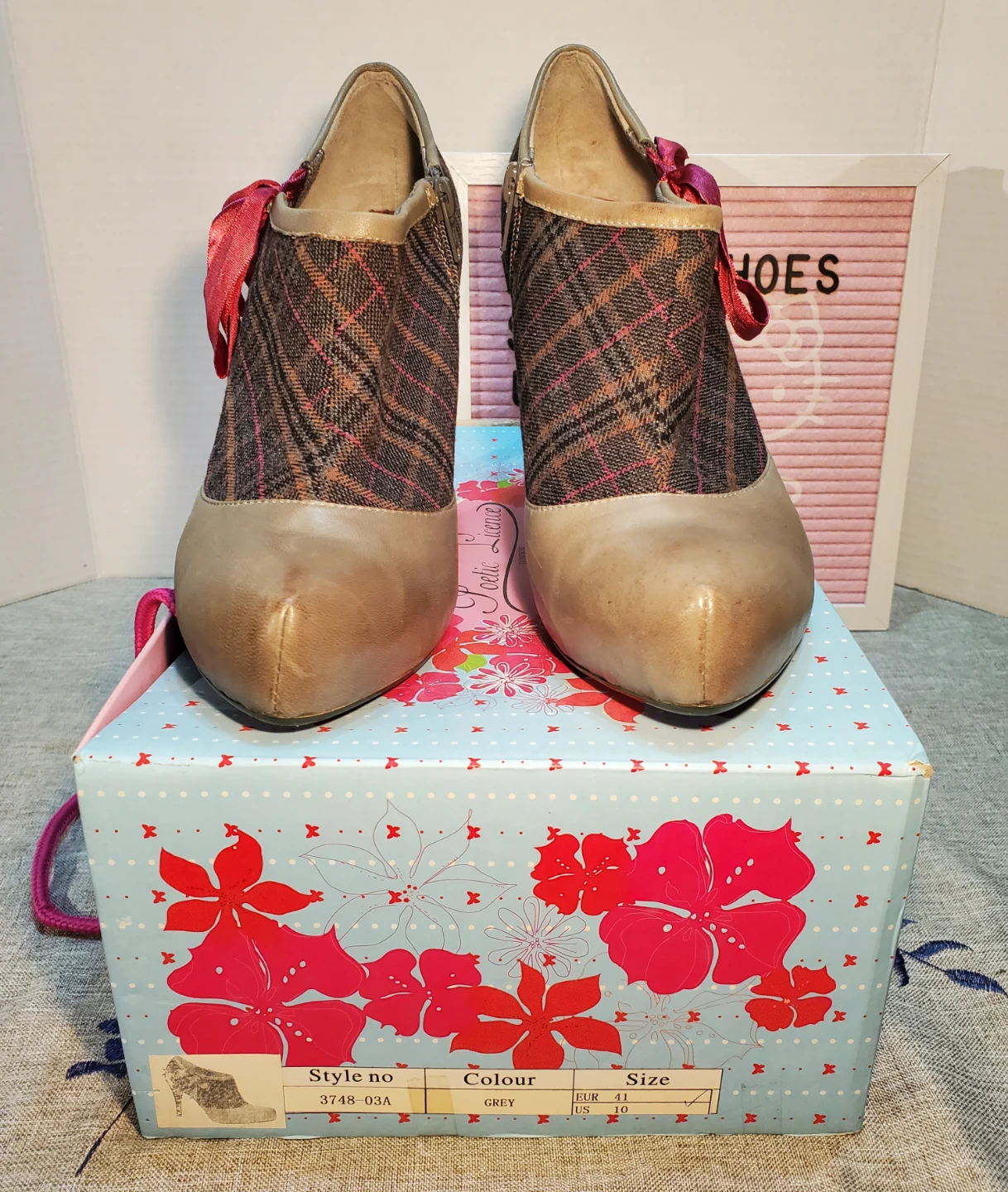 Poetic Licence Women's Ankle Boots Size 10 Grey Plaid Heels - photo 2