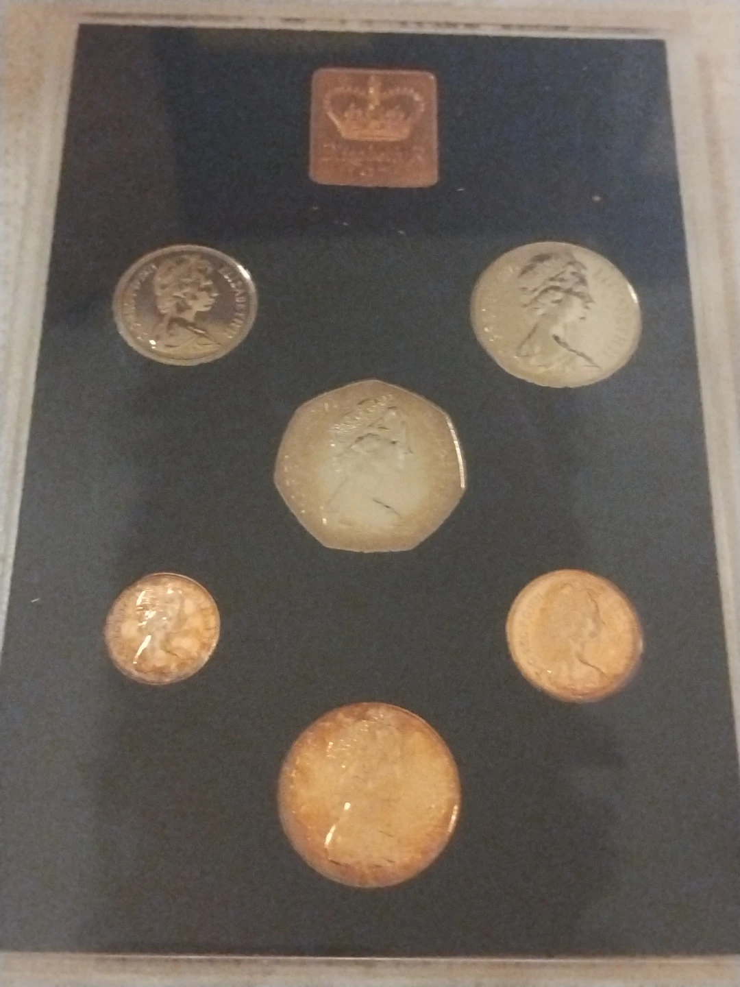 The Decimal Coinage of Great Britain  1971 Coin Set - photo 2