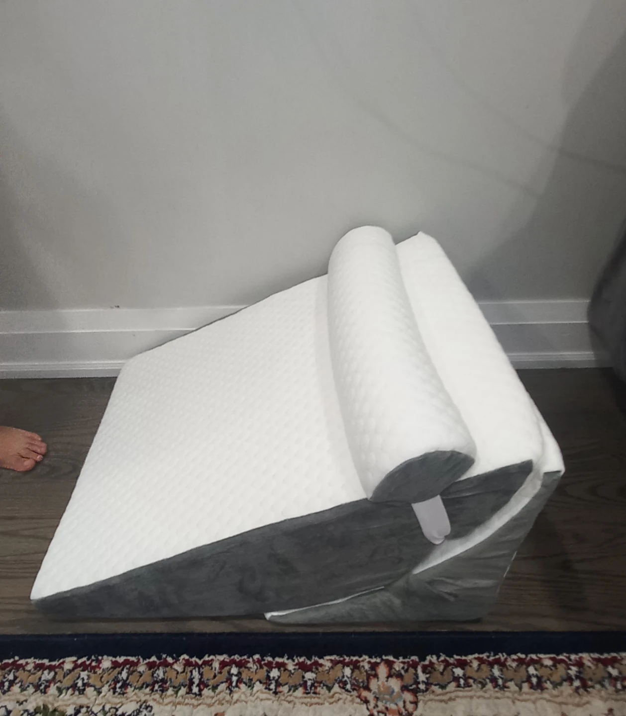 Wedge Pillow - photo 5