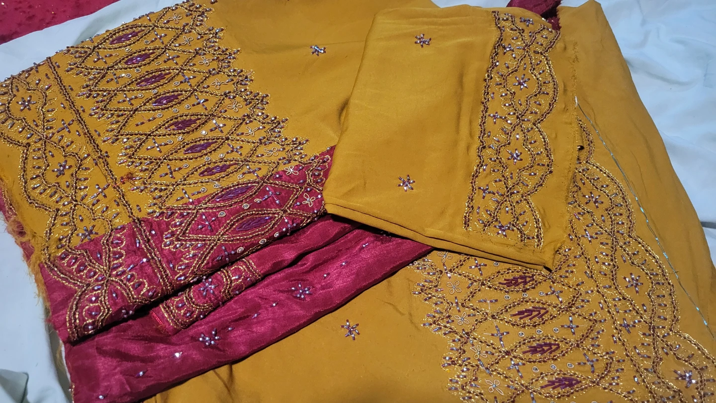 Embellished Women's wedding lehinga - photo 5