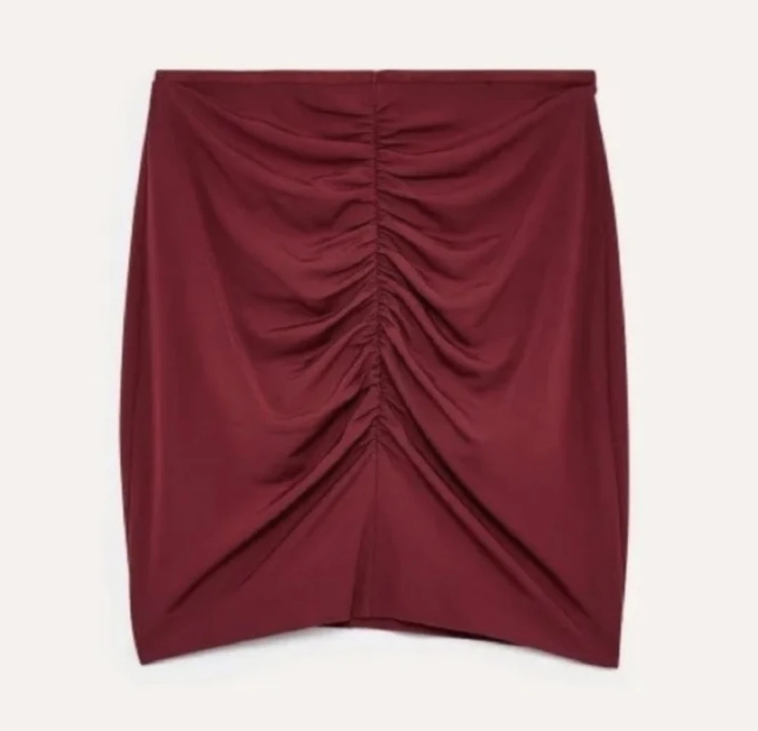Aritzia Ruched Cordovan Skirt Size S/P