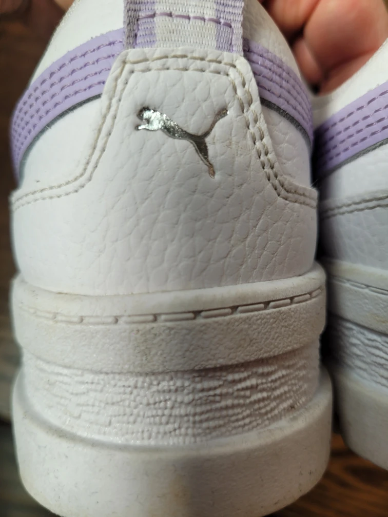 Puma White & Lavender Sneakers - Size 7 Youth - photo 2