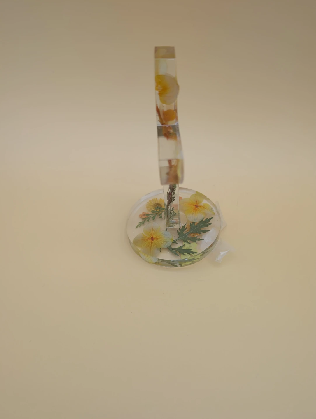 Resin Cross with Dried Flowers Display - photo 2