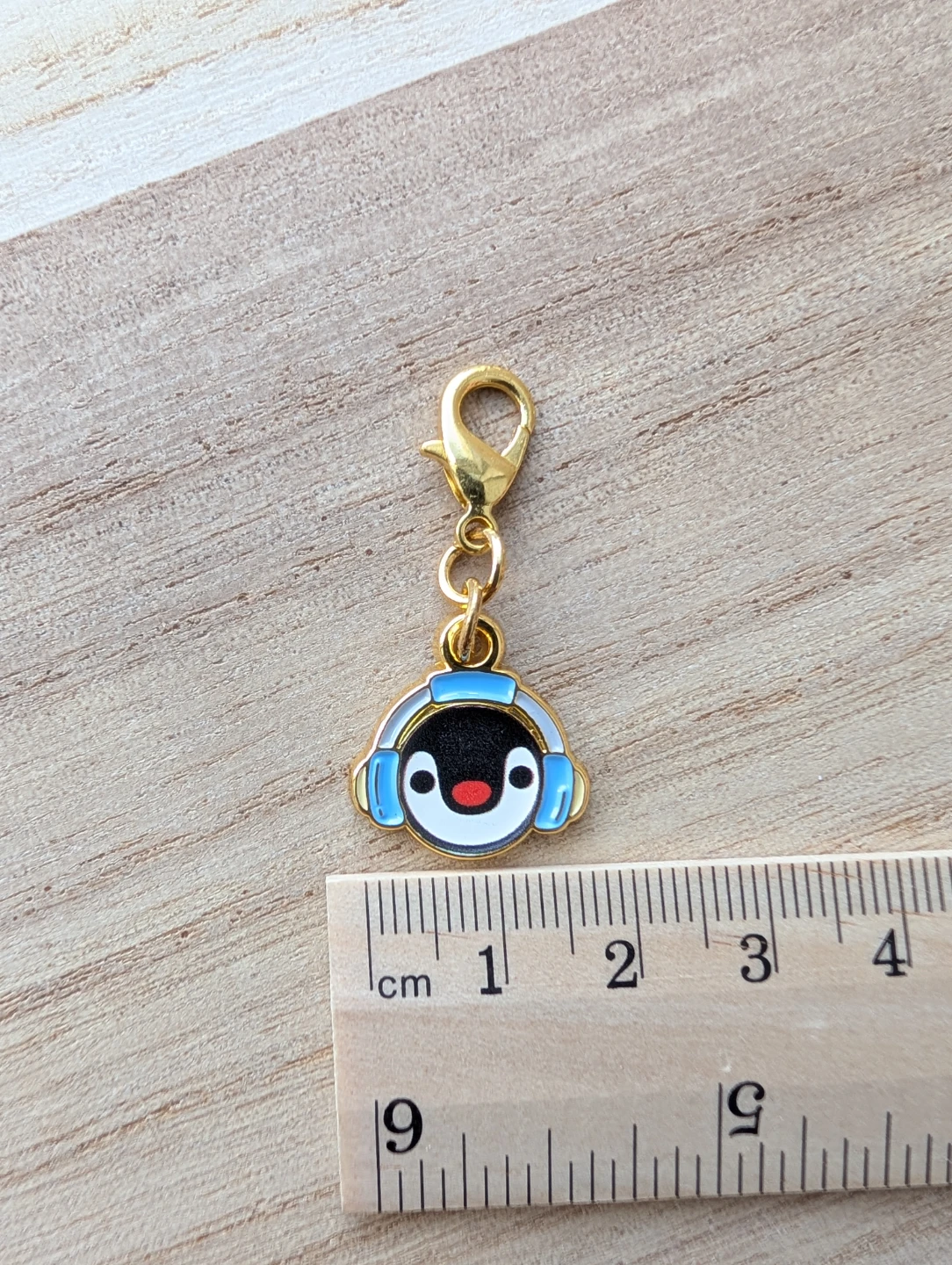 Set of 6 pingu Pinga pendants charms keychains (new) - photo 3