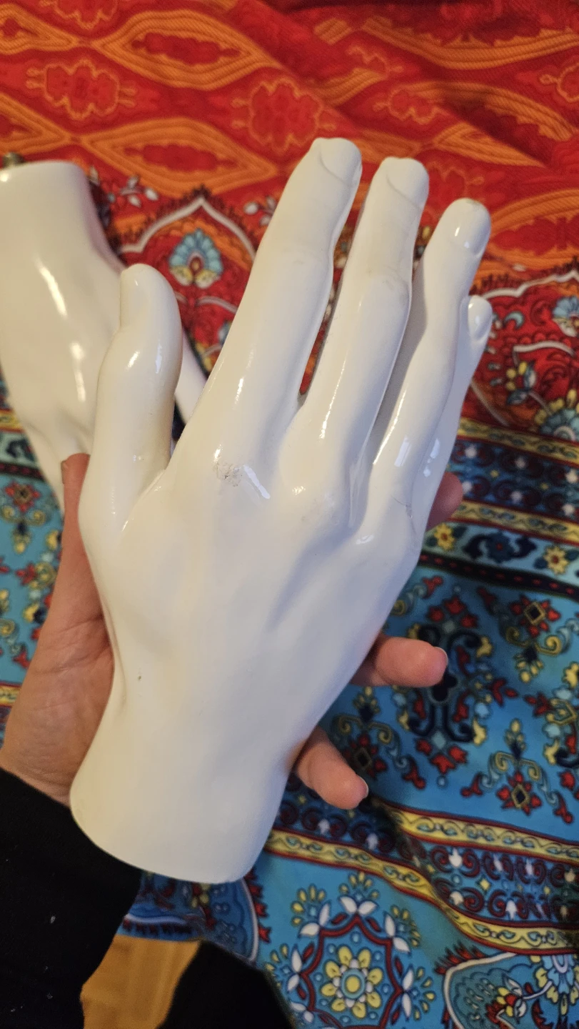 White Mannequin Hand Display - Set of 2 - photo 2