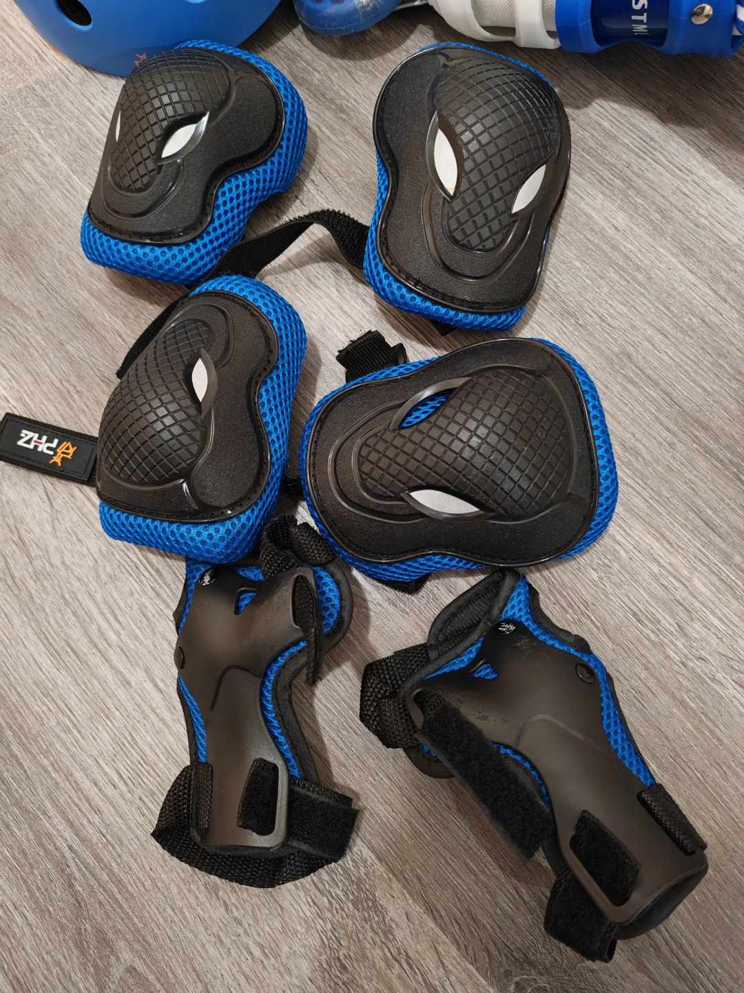 Rollerblade & Safety Gear Set - Size S Helmet - photo 3