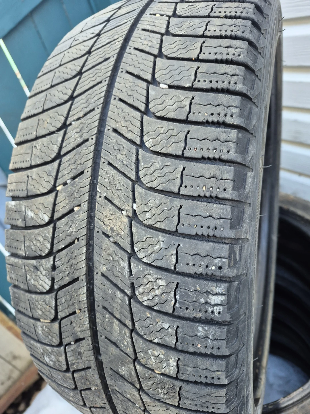 Michelin 4 Winter  Tires 225/65R18 - photo 3