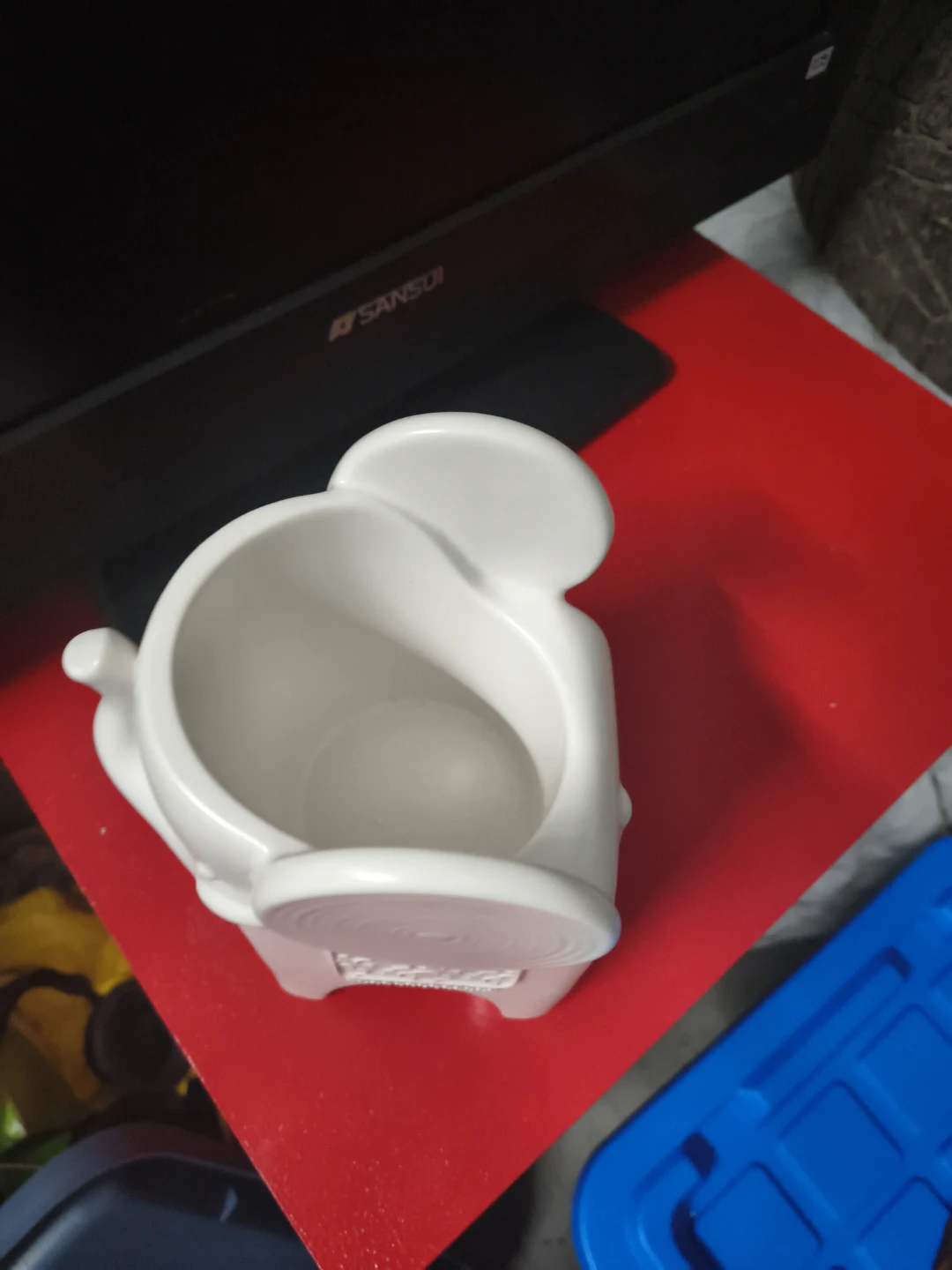Jonathan Adler for PartyLite Elephant Tea Pot - photo 3