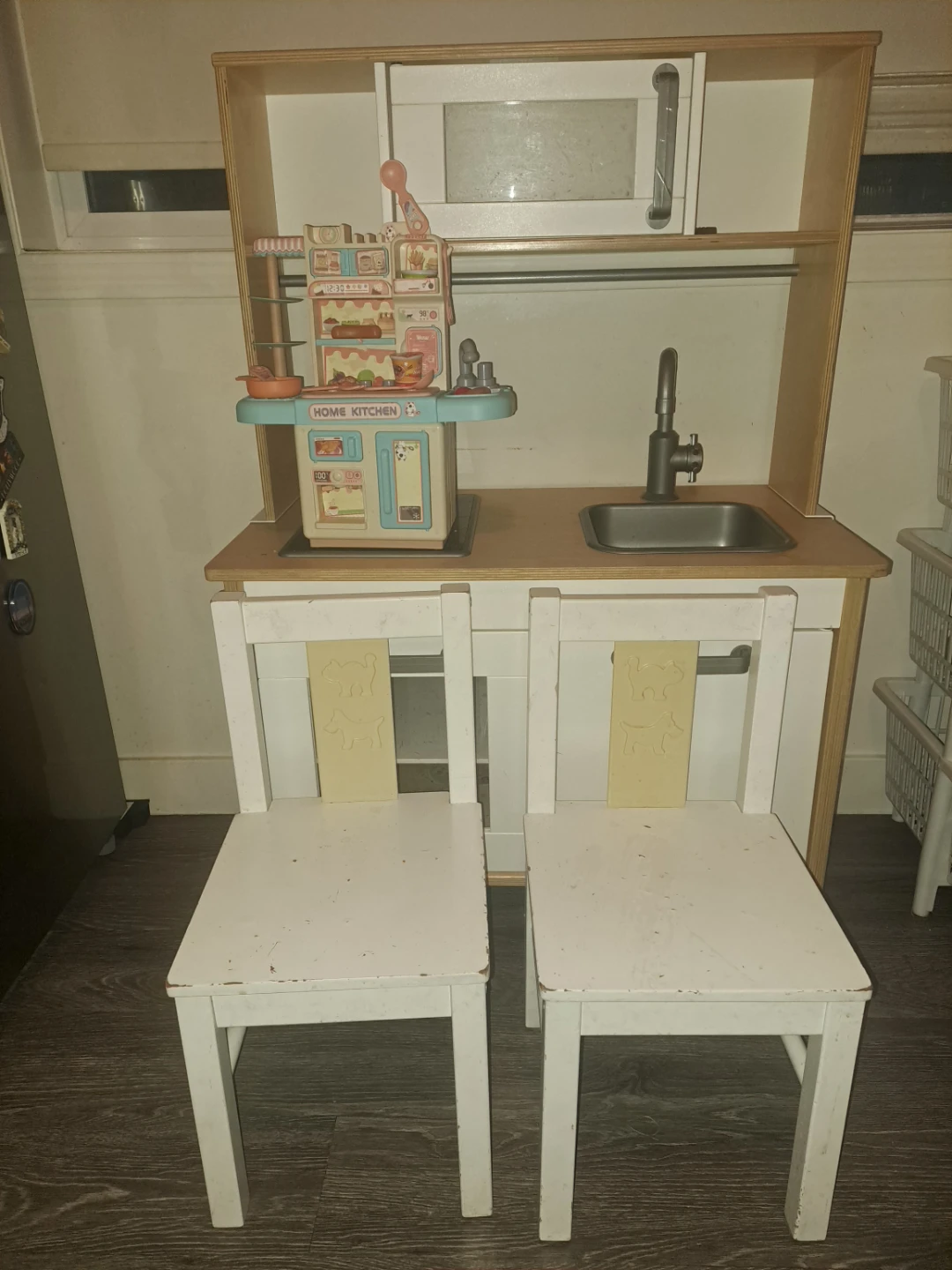 Kids Play Kitchen with Chairs - photo 2