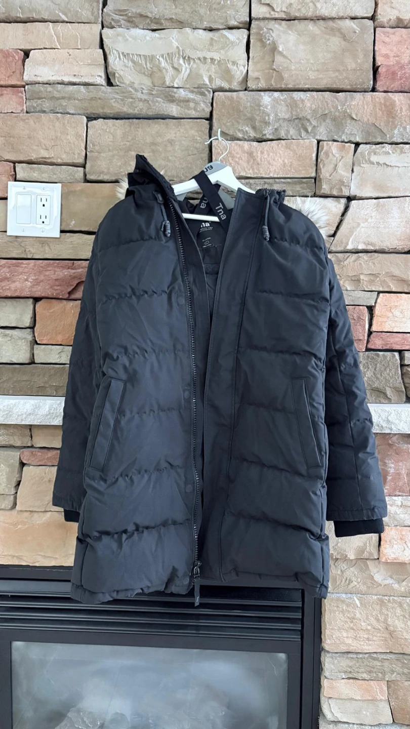 Aritzia Super Puff Winter Jacket like new