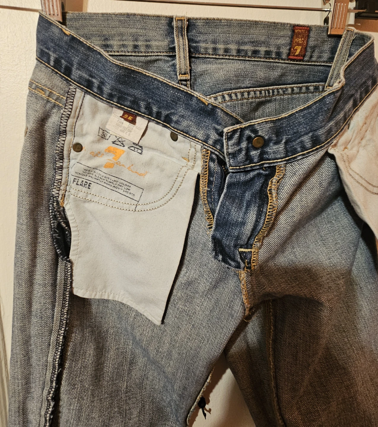 Women's flare leg jeans - photo 2