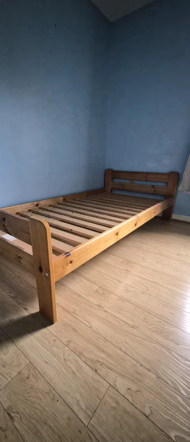 Twin Size Wooden Bed Frame - photo 2