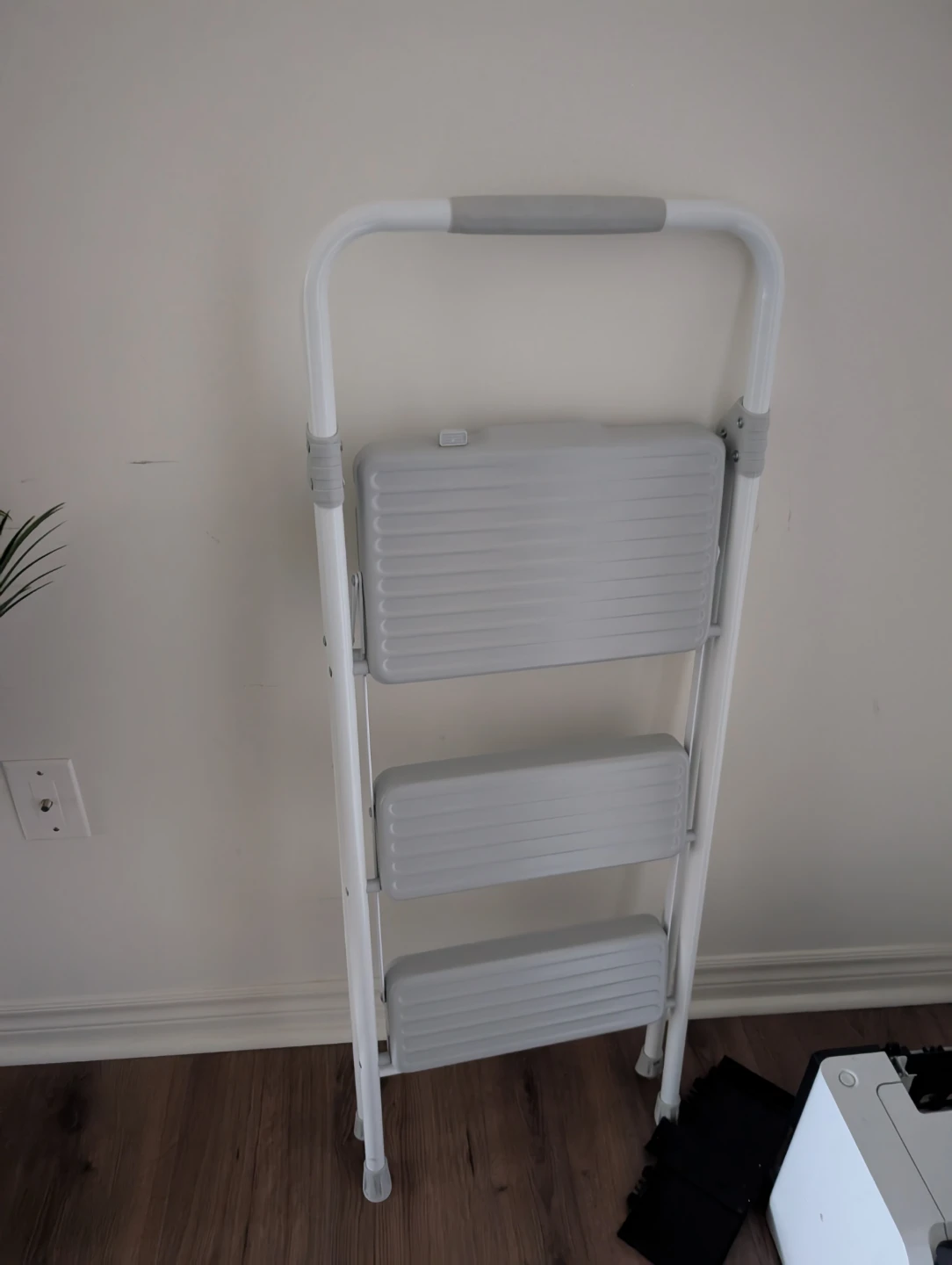 3-Step Folding Ladder