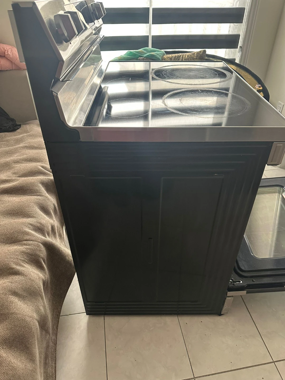 Samsung Electric Range - photo 3
