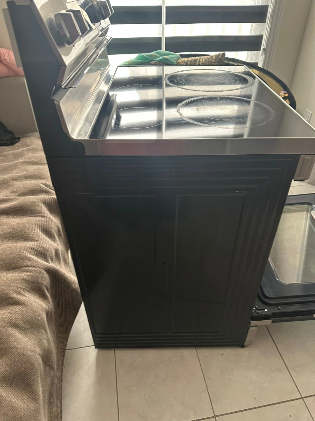 Samsung Electric Range - photo 4