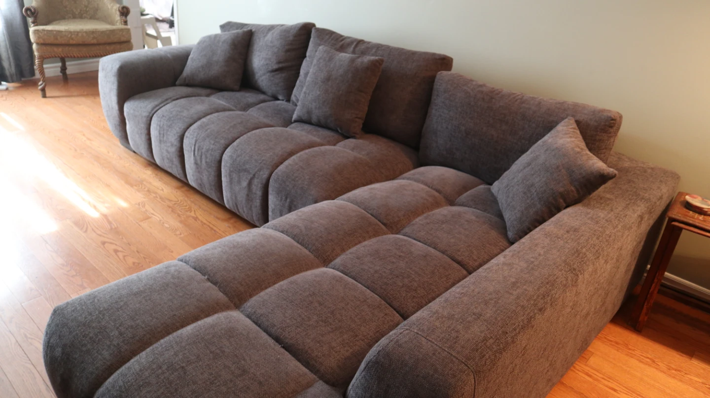 Sectional Sofa 7 seat like New !