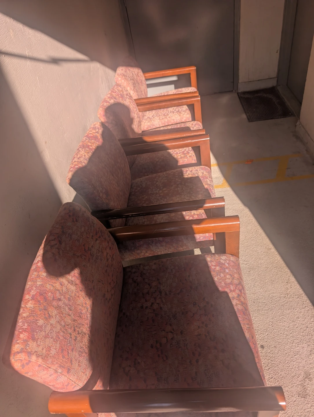 Armchair with Floral Fabric - photo 3