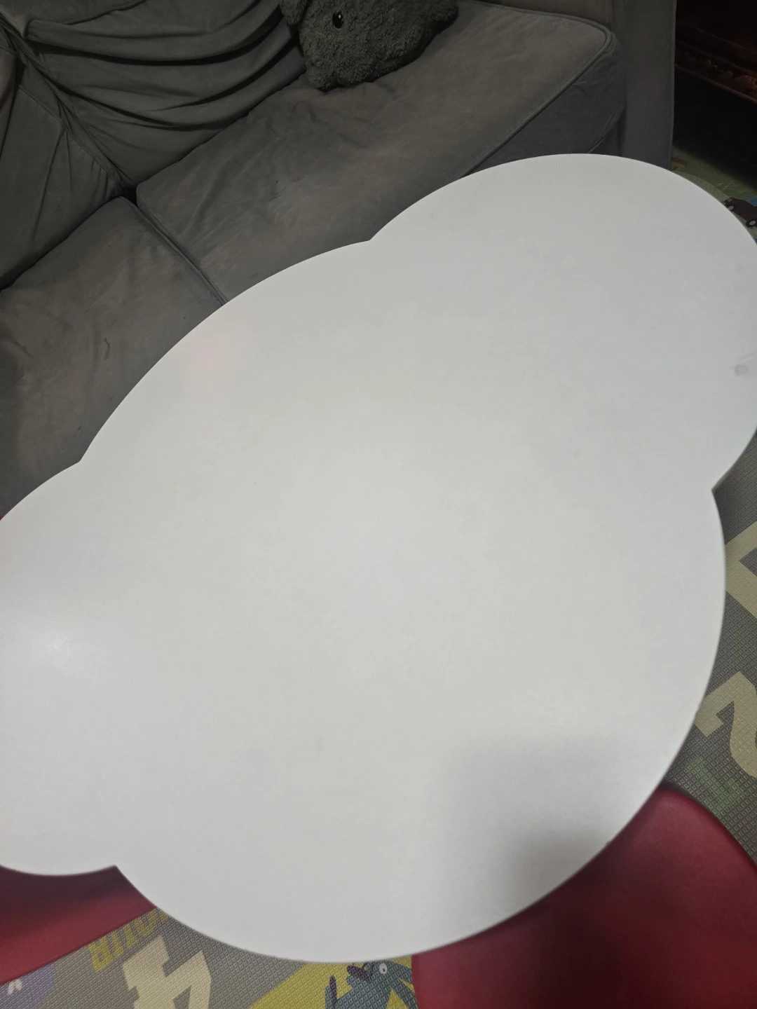 White Cloud Shaped Table with Red Chairs - photo 3