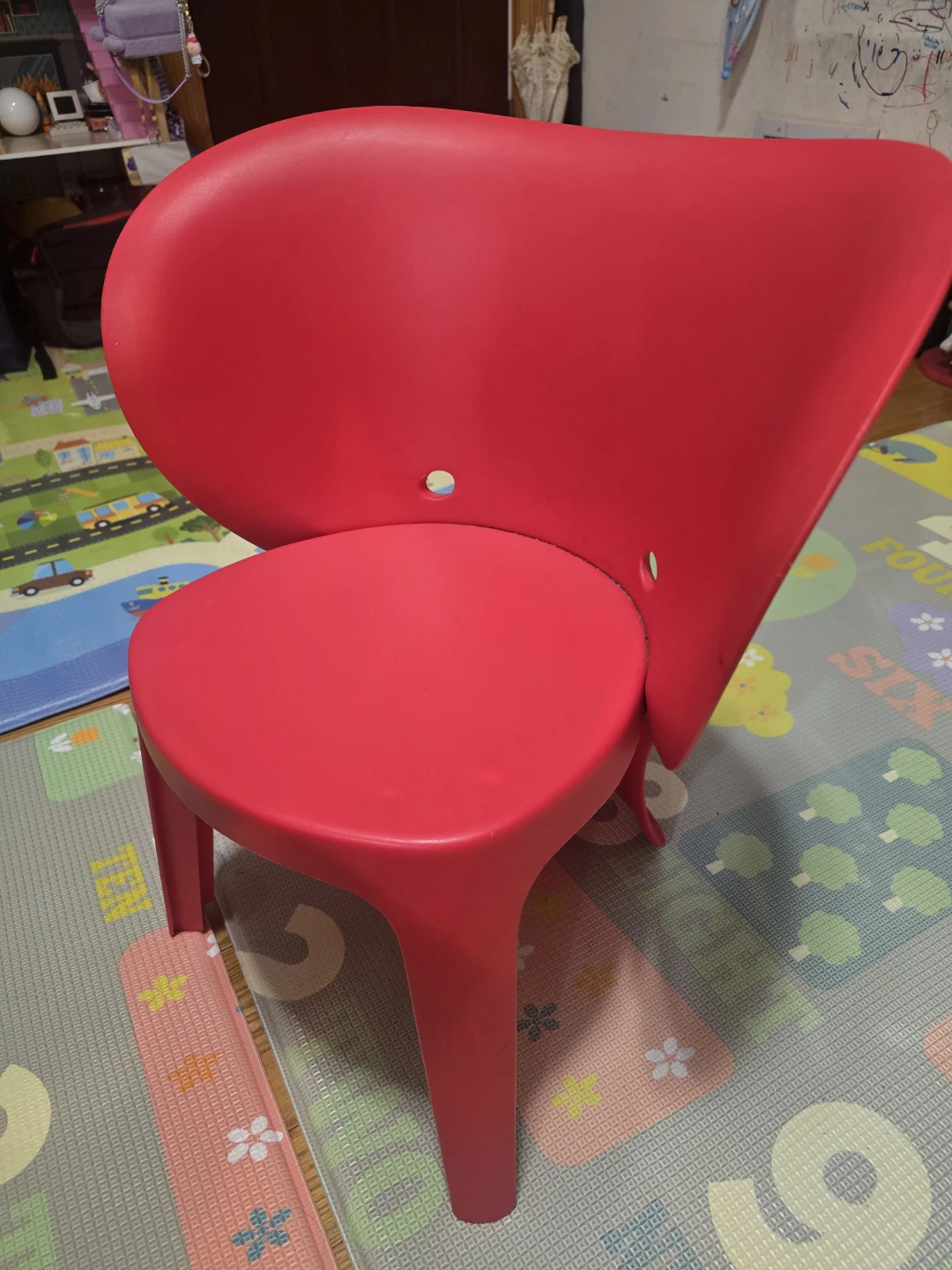 White Cloud Shaped Table with Red Chairs - photo 4