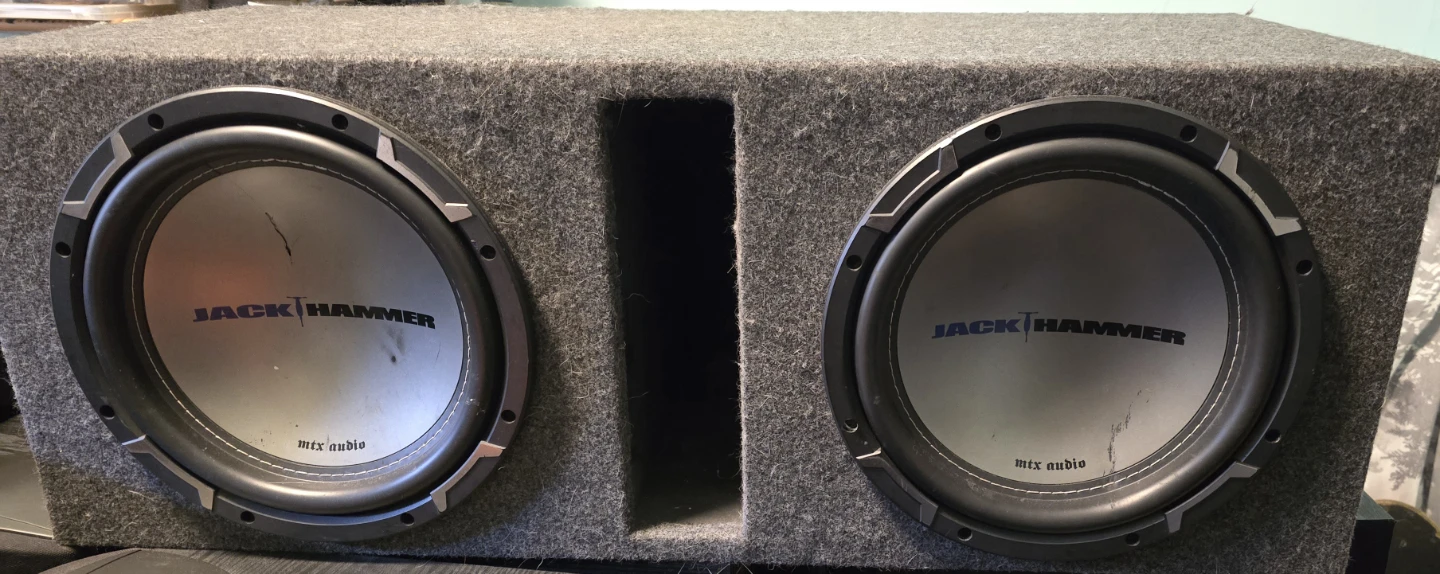 MTX Audio Jack Hammer Dual 10" Subwoofer Enclosure